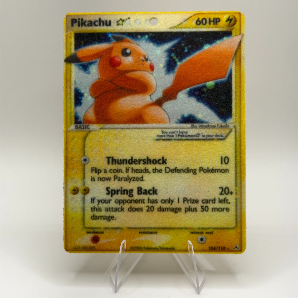 Pikachu Gold Star 104/110